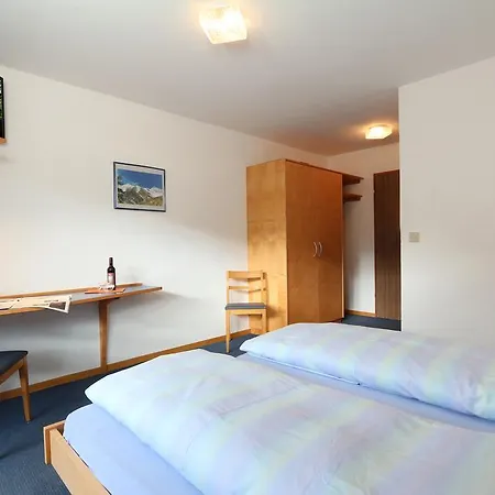 Πανσιόν Garni Domino 3*