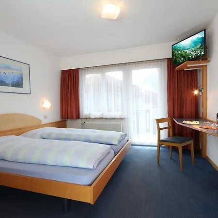 Garni Domino Зас-Фе