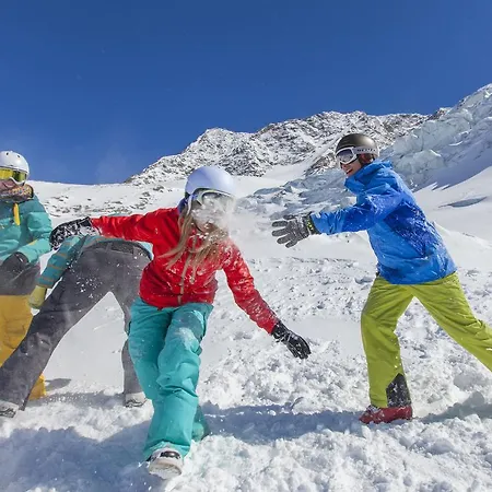 Garni Domino Гостевой дом Зас-Фе