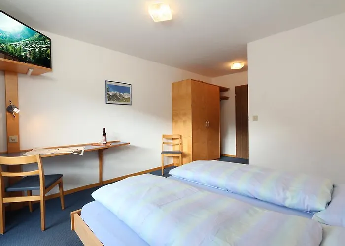 Πανσιόν Garni Domino 3*